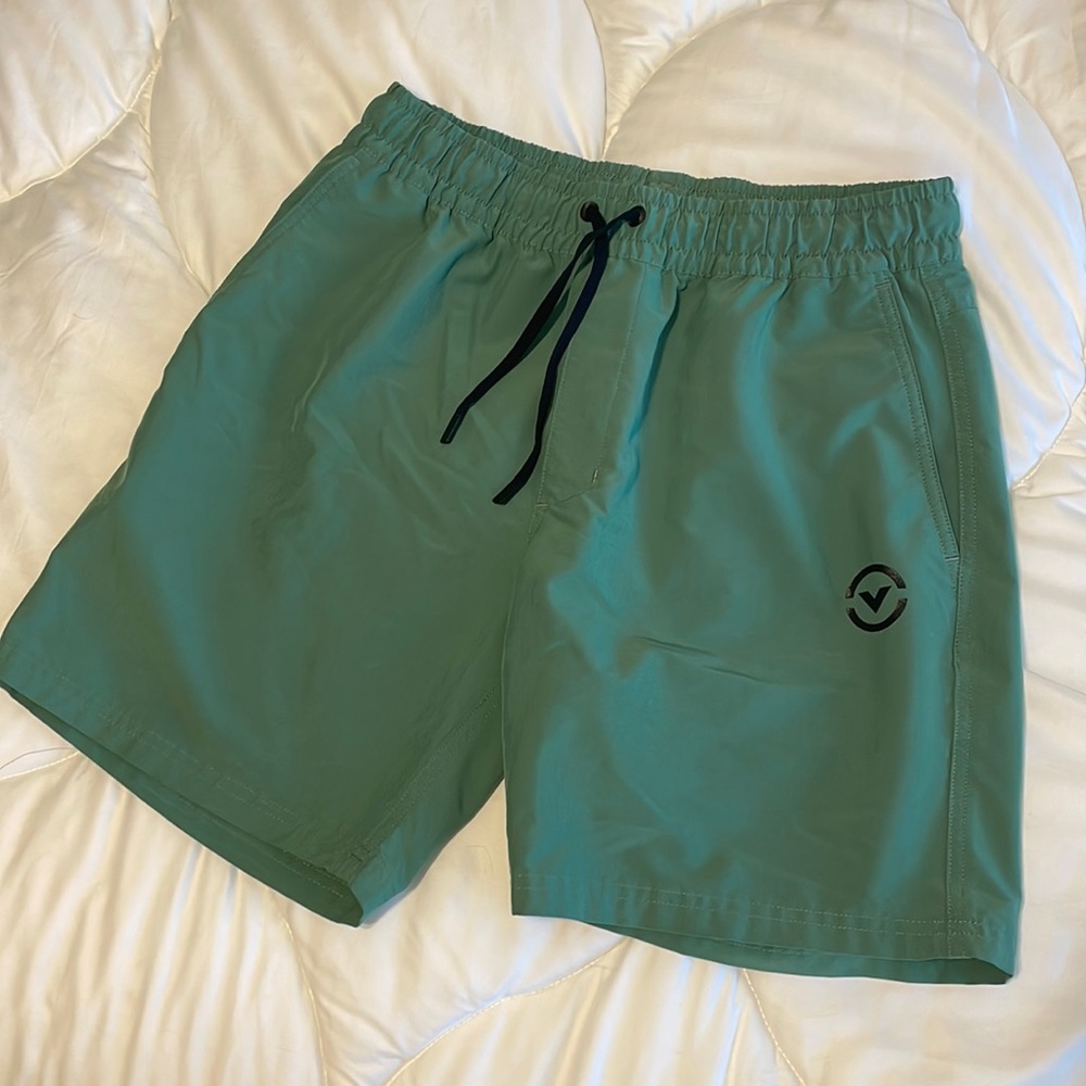 Virus Men Lightweight Active Short Medium.